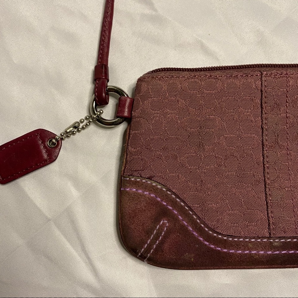 Coach Wristlet Rose/Lilac Color - Picture 4 of 8